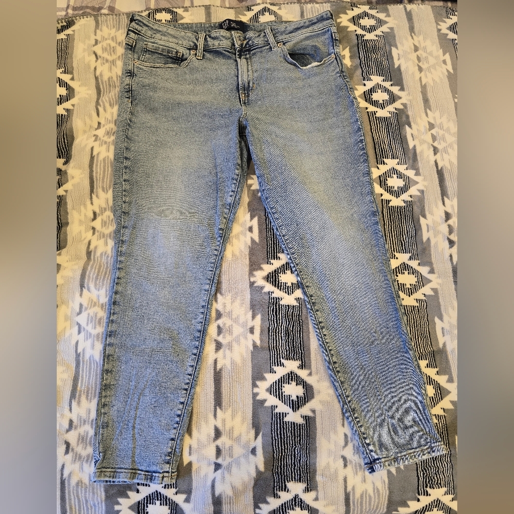 GAP Women's Light Blue Skinny Jeans